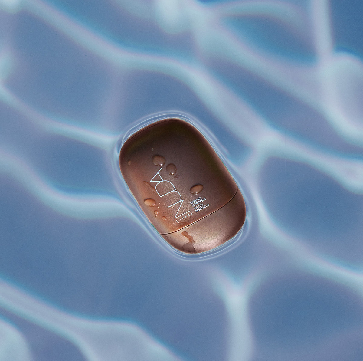 A Sun-Kissed Look, The Sunless Way With Nuda