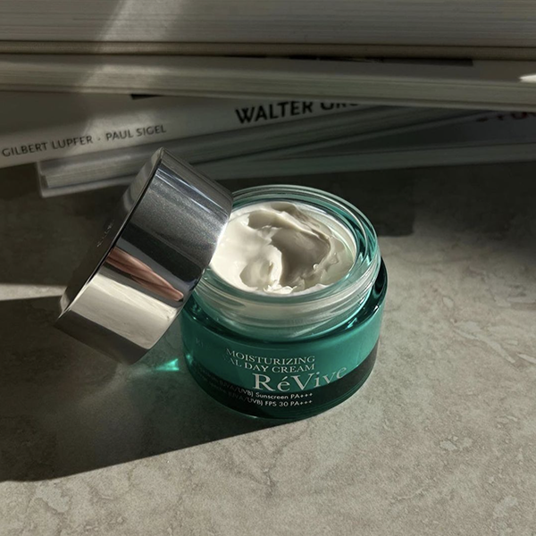 What is Glycolic Acid? The answer to a smooth and brightened complexion