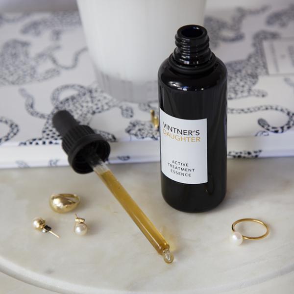 Dry vs. Dehydrated Skin? How to tell the difference & the best treatments