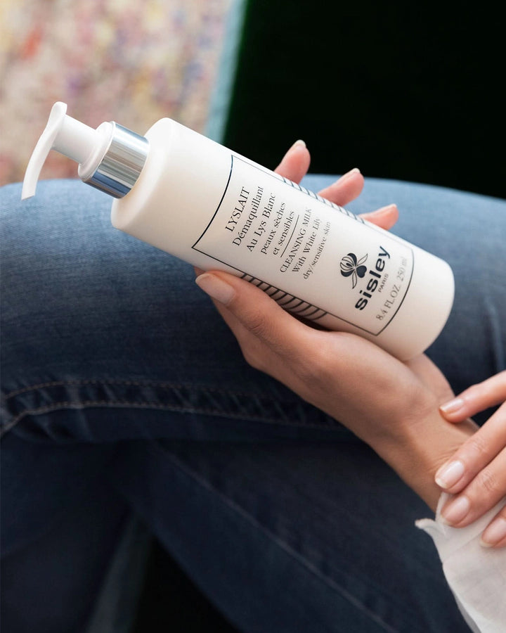 Lyslait Cleansing Milk with White Lily