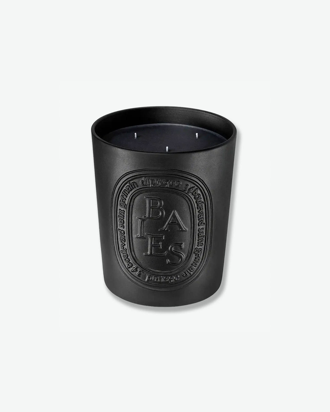 Diptyque Baies multi-wick scented candle in a large matte black ceramic vessel with a matching embossed black oval logo, isolated on a light grey background.