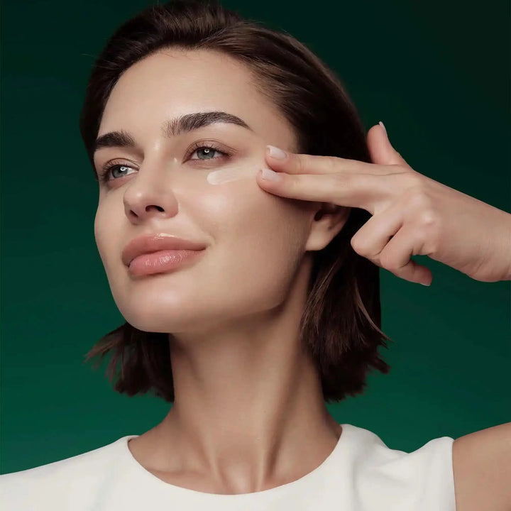 Intensité Volumizing Eye Serum