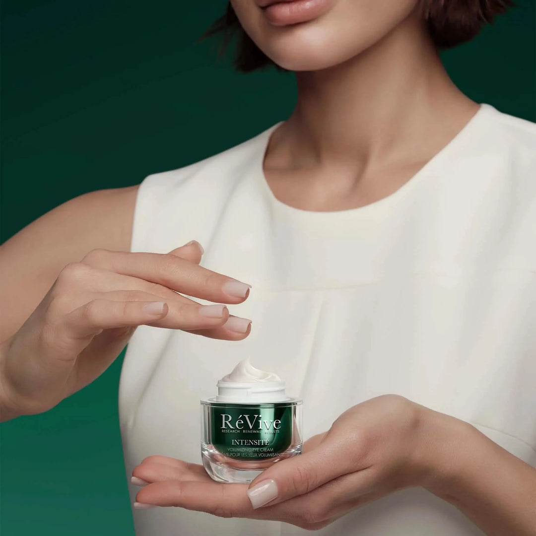 Intensité Volumizing Eye Cream