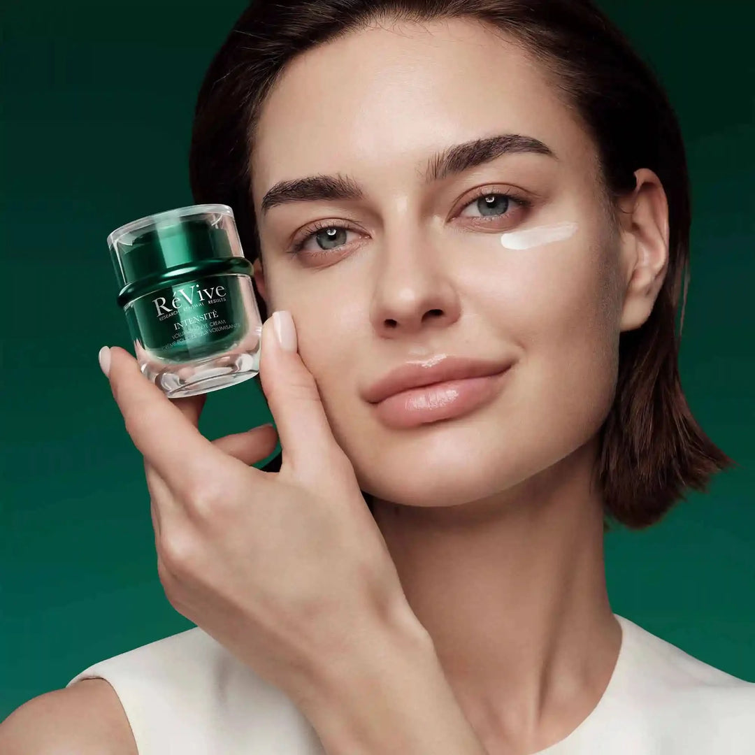 Intensité Volumizing Eye Cream