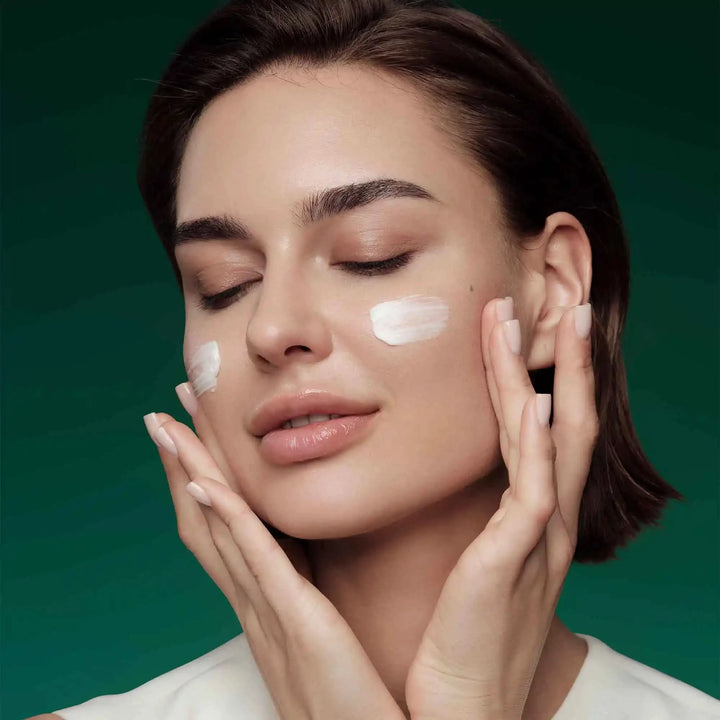 Intensité Volumizing Night Cream
