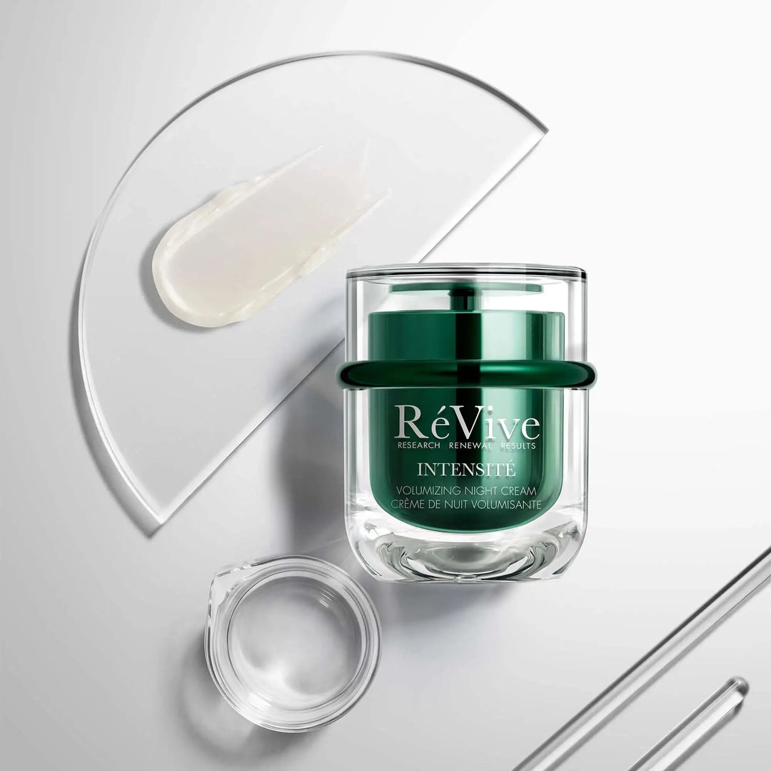 Intensité Volumizing Night Cream