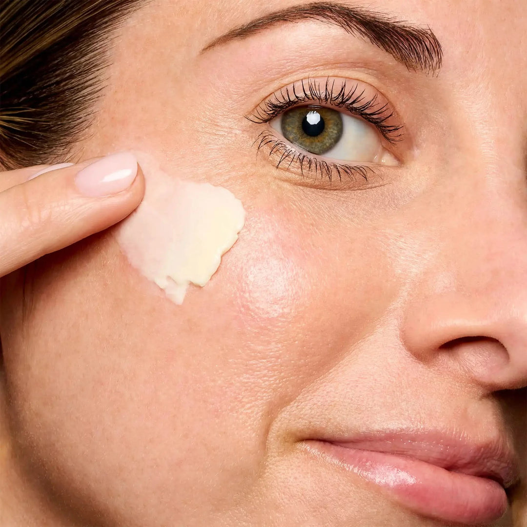 Alice in Wonderland Vitamin Enriched Face Base Duo