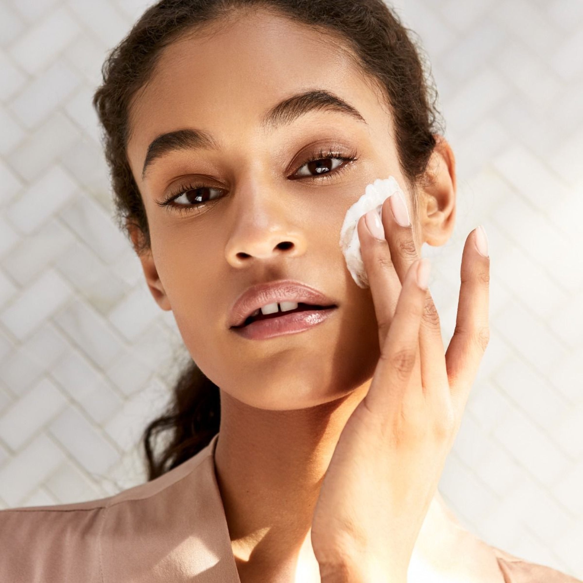 Clé de Peau Beauté Softening Cleansing Foam – Cos Bar