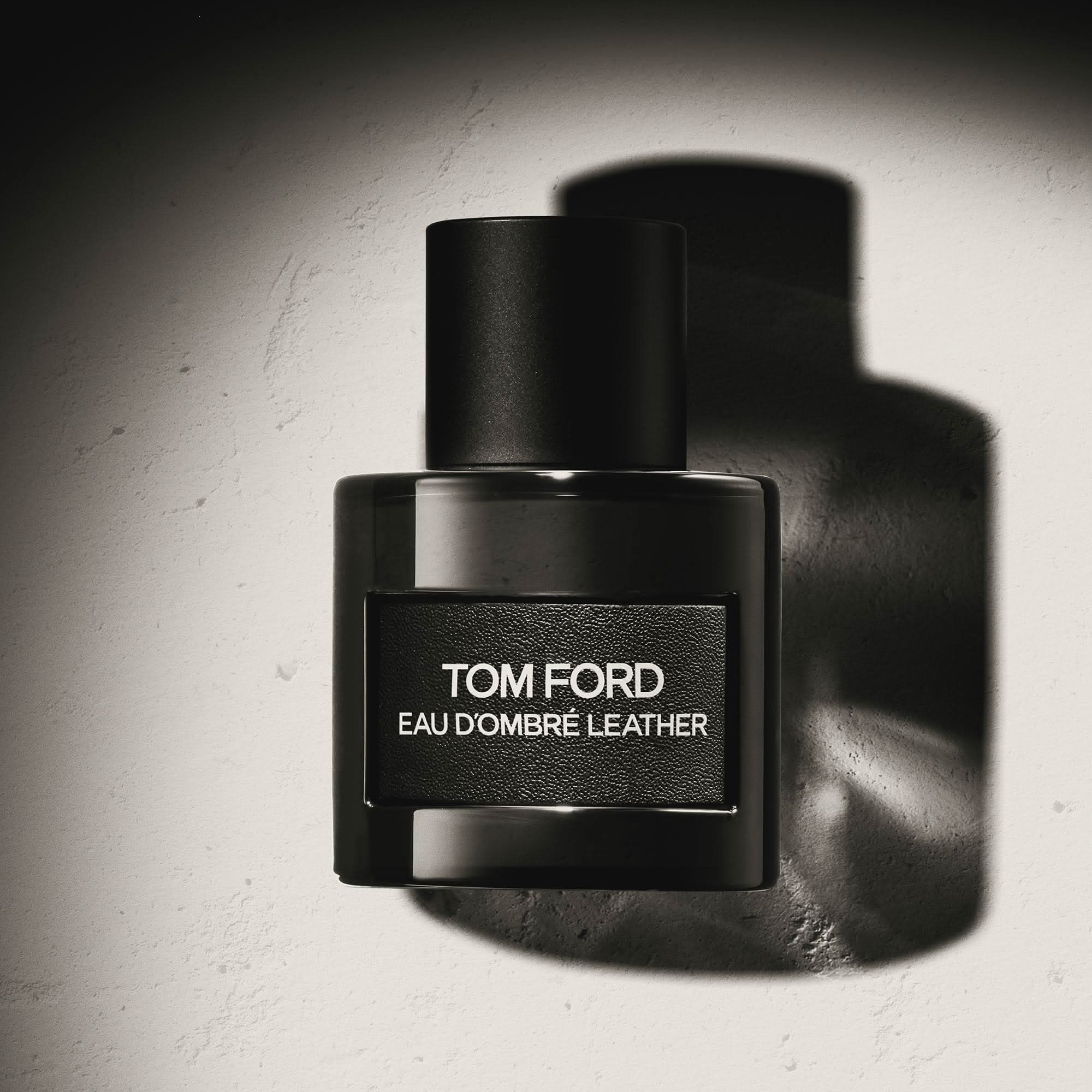 Eau D'ombre Leather – Cos Bar